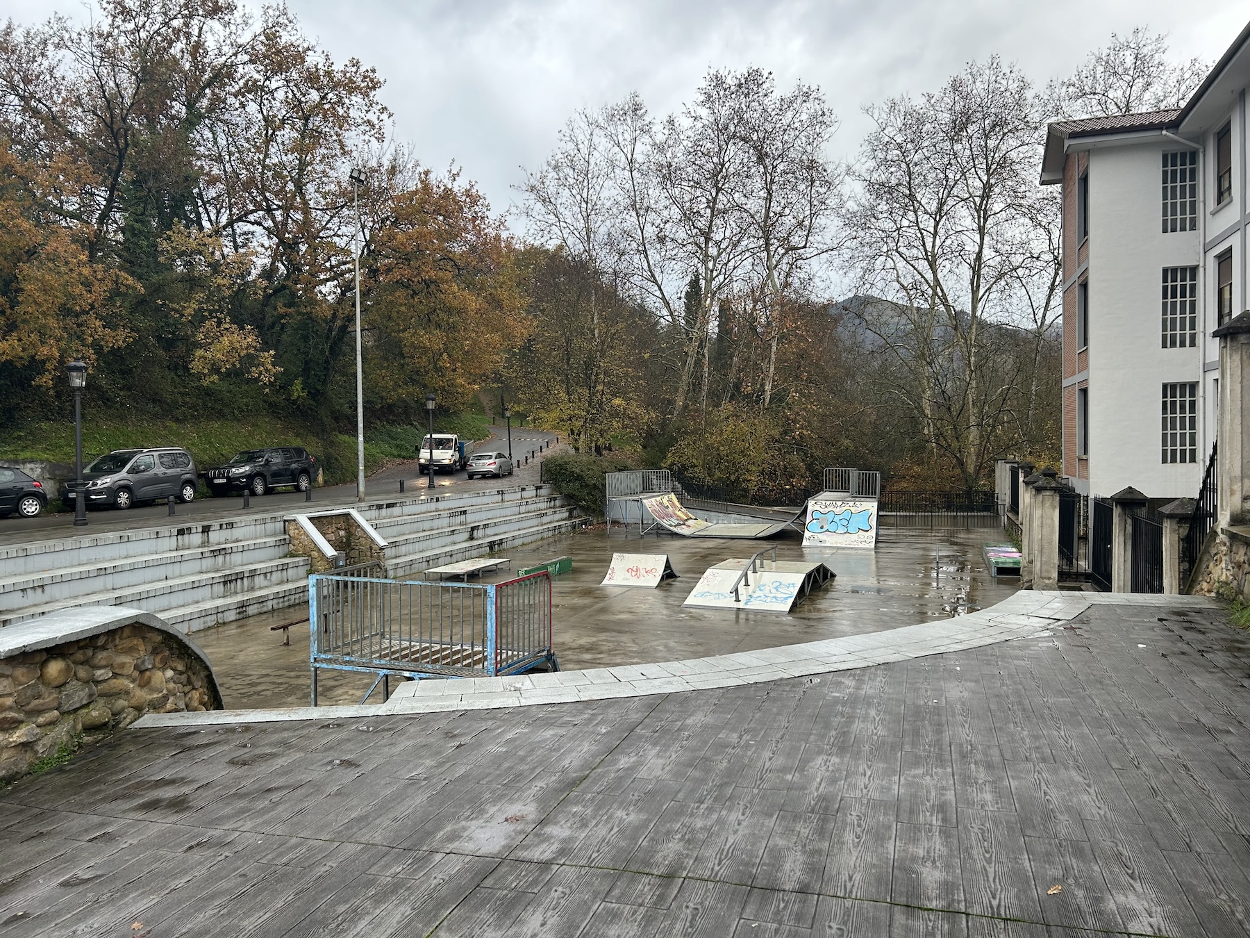 Euskadi Enparantza Plaza Skatepark